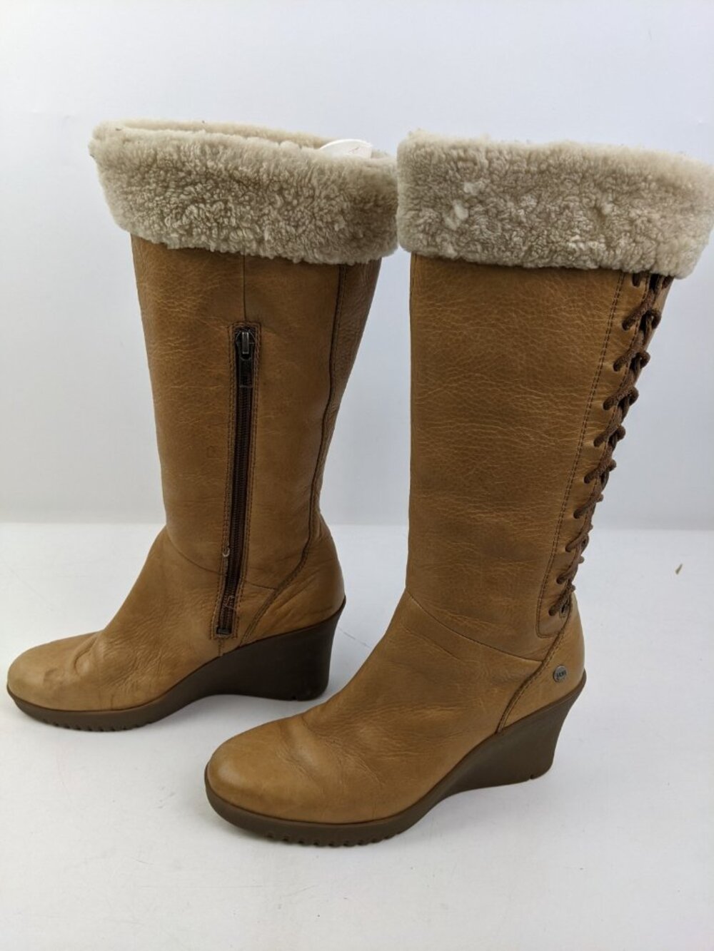 UGG Felicity Caramel Leather Shearling Cuff Wedge Heel Fashion Boots Womens 7